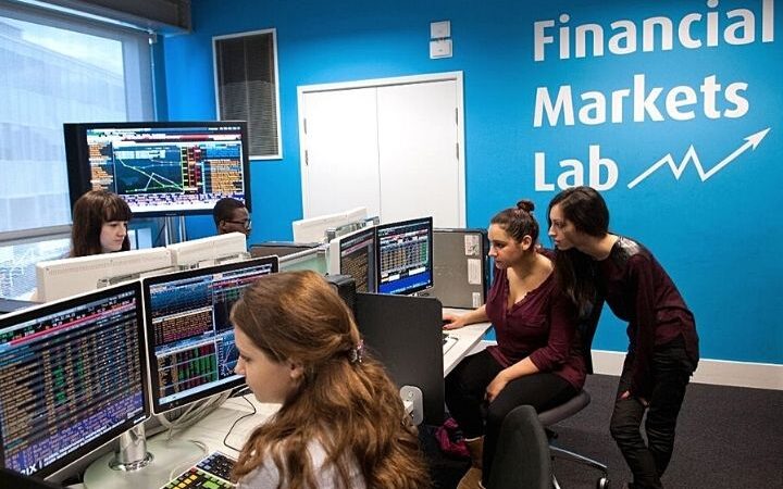 Why Is Completing An MSc Finance A Great Decision?